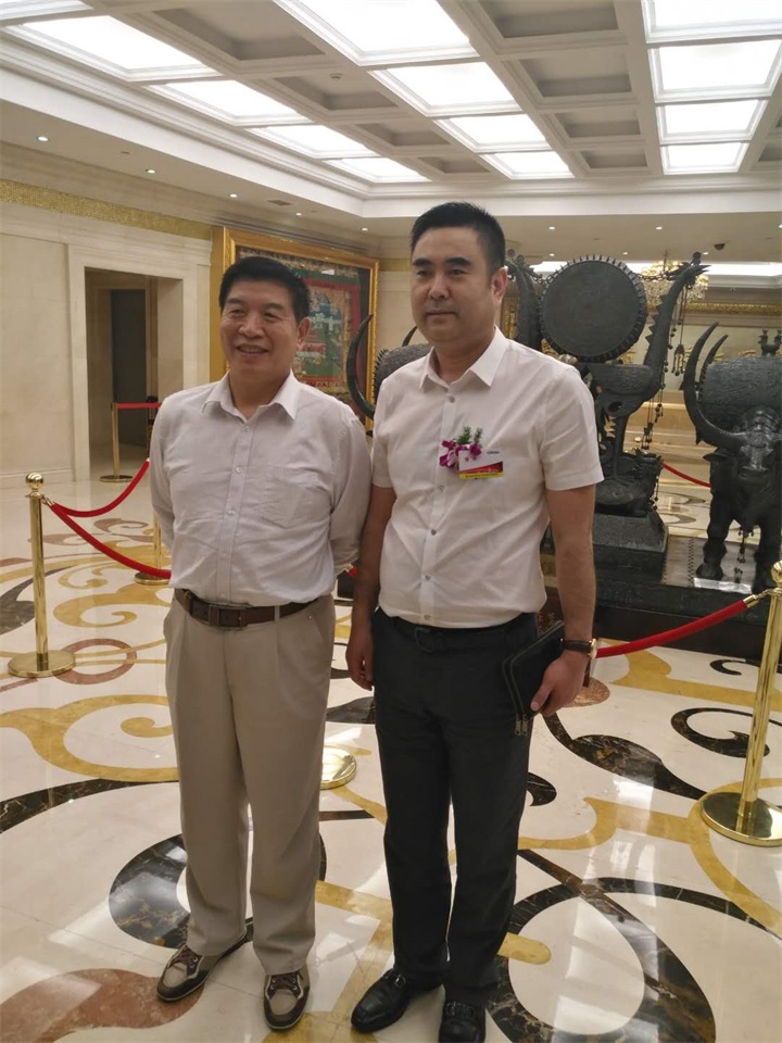 百年董氏走進“天下第一村”華西村——《第四屆中國民營經濟華西論壇暨優秀民營企業家風采展播》 