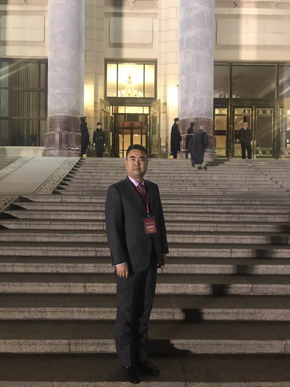 恭喜百年董氏公司董事長(zhǎng)董增軍先生受邀參加在北京隆重召開的”領(lǐng)航時(shí)代-紀(jì)念改革開放40周年行業(yè)領(lǐng)軍人物盛典暨信用與品牌建設(shè)成就巡禮” 