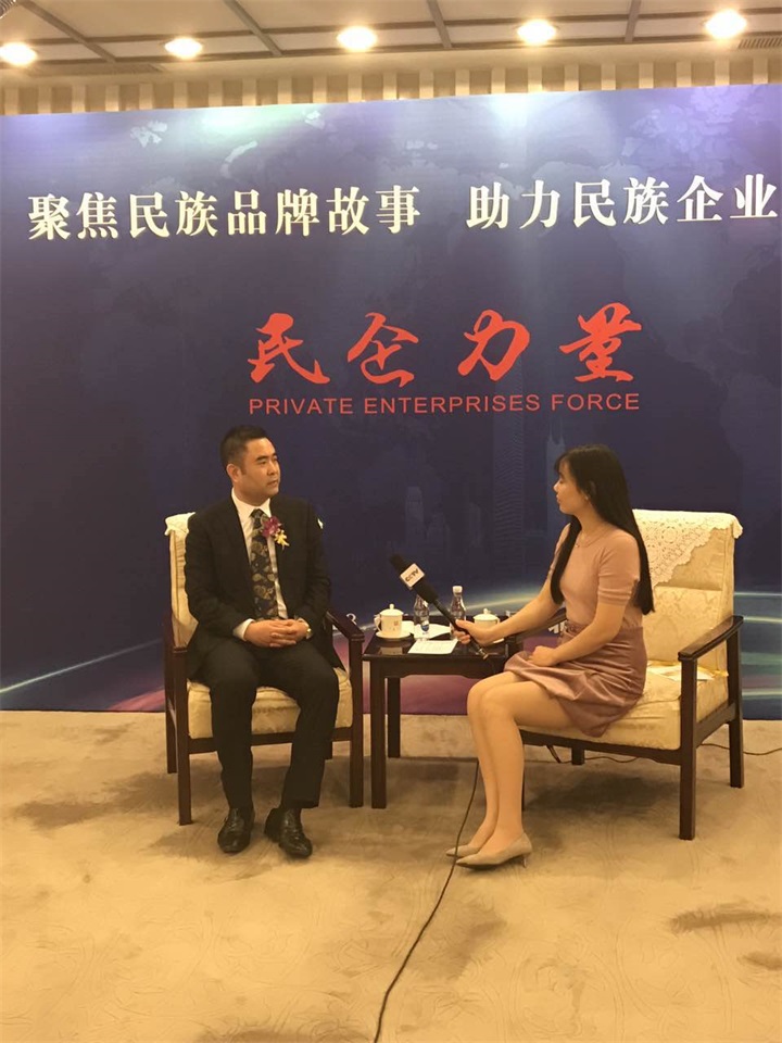 聚焦名族品牌故事 助力民族企業(yè)成長——百年董氏公司董事長董增軍先生在北京國家人大會(huì)議中心接受CCTV媒體的專訪 